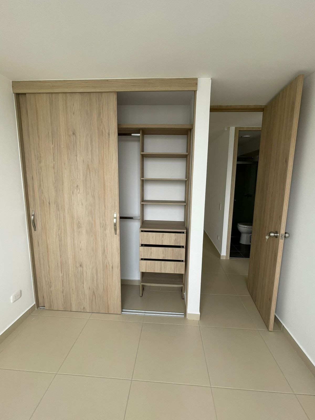 Apartamento EN VENTA EN Altos Del Cacique, código: 10386532 - 5