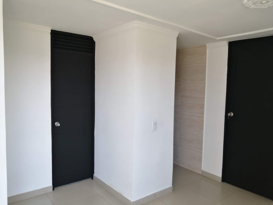 ebccd_175986972498_plana