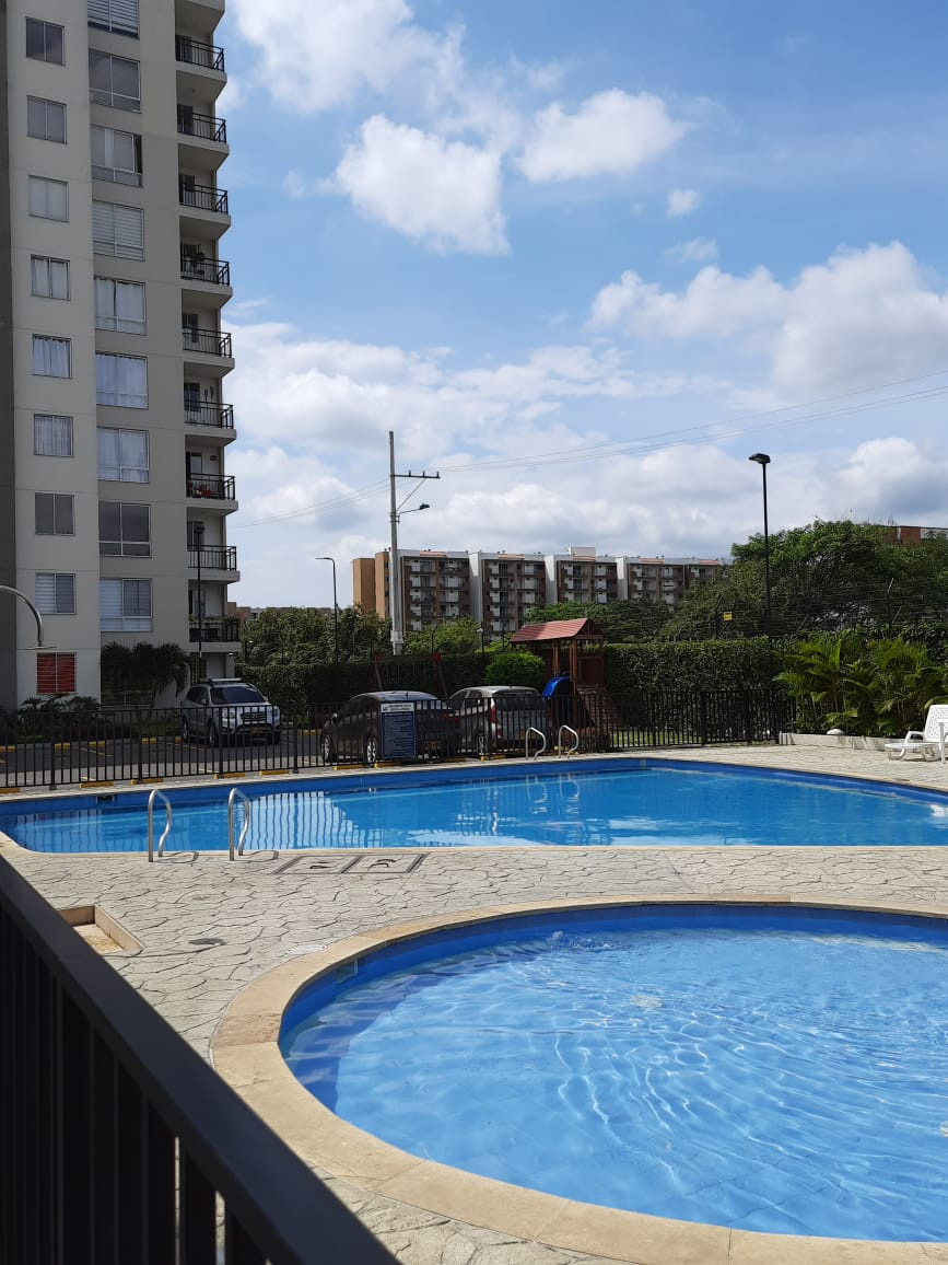 APARTMENTO ALQUILER BOCHALEMA EBANO